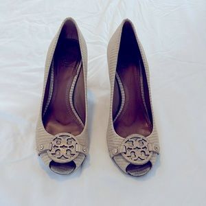 Tory Burch Wedges 6.5